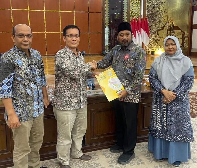 Herman Budoyo Kembali Terpilih Sebagai Ketua ISEI Riau 2026-2029