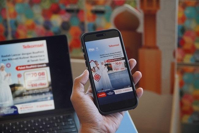 Umrah Tanpa Khawatir, Telkomsel RoaMAX Sediakan Internet 70 GB dan Voucher Kuliner Nusantara
