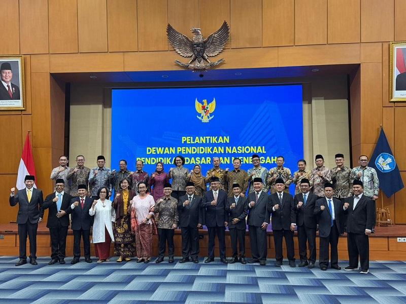 Mendikdasmen Abdul Mut’ti Lantik Anggota Dewan Pendidikan Nasional 2026–2031