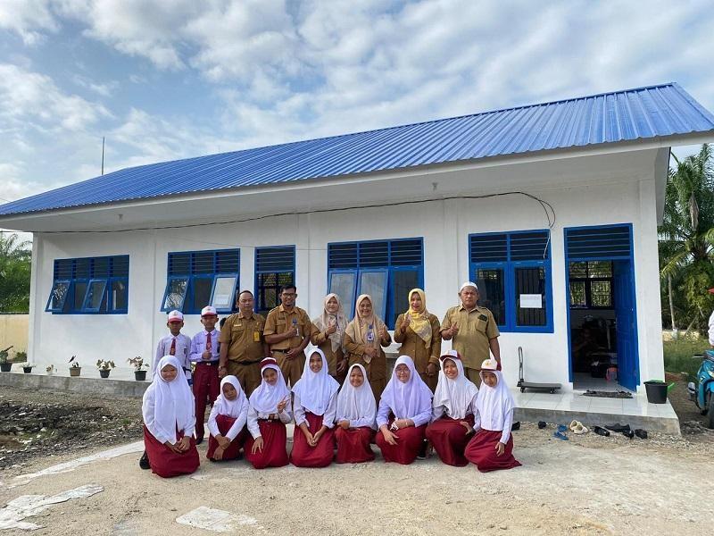 PTPN IV PalmCo Bangun SD 011 Rohul, Bambang Budi: Kami Komitmen Berkontribusi di Bidang Pendidikan