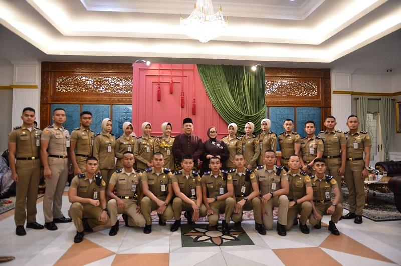 Plt Gubri SF Hariyanto Riau Terima Warga Berayo di Rumah Kediaman Jalan Sisingamangaraja