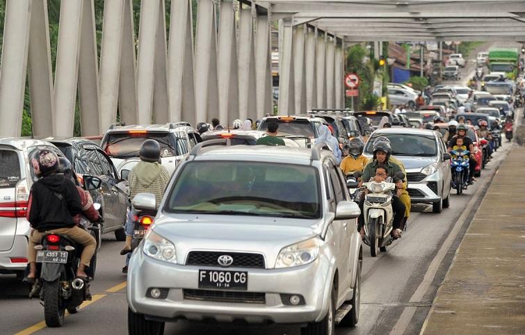 Arus Balik Jalur Via Darat, Ribuan Kendaraan Masuk Riau