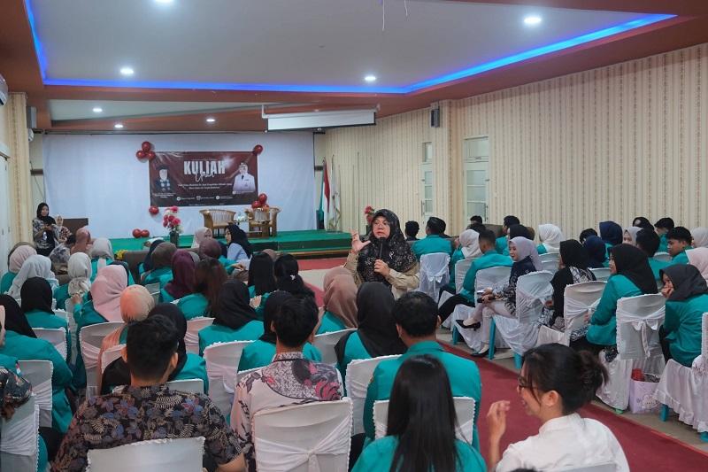 Bupati Afni Isi Kuliah Umum di Universitas Hang Tuah Pekanbaru, Ajak Mahasiswa Berani Kembali Membangun Daerah