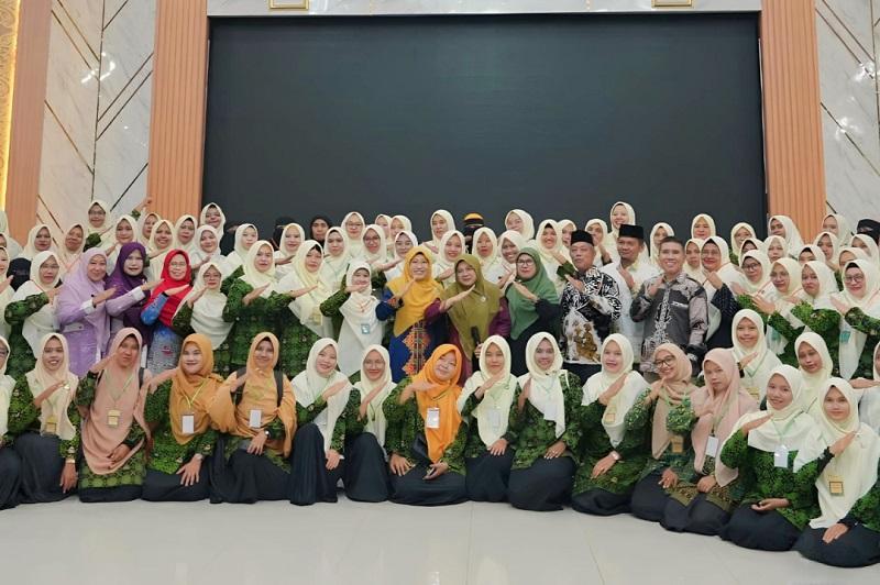 Bupati Afni Zulkifli Buka Pelatihan Kurikulum Berbasis Cinta, Apresiasi dan Insentif untuk Guru RA se-Siak