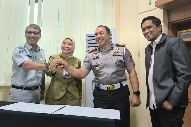 Mudahkan Warga, Samsat Riau Kini Layani Bayar Pajak Kendaraan Tanpa KTP Pemilik Lama