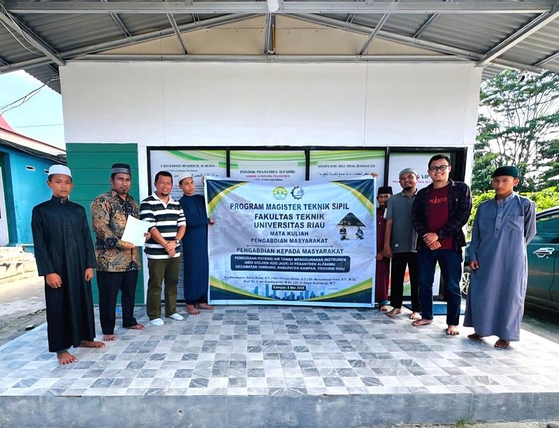Mahasiswa Unri Telusuri Potensi Air Tanah di Pesantren Alfahmu Kampar, Hasilnya Menjanjikan