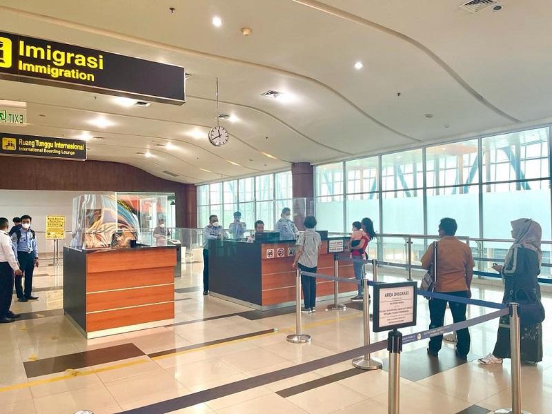 Imigrasi Pekanbaru Tunda Keberangkatan 6 WNI, Diduga Hendak Haji Tanpa Visa Resmi