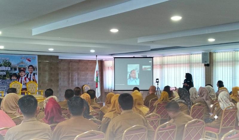 Bangun Integritas Pendidikan, Pemko Pekanbaru Sosialisasikan SE Pengendalian Gratifikasi kepada Kepala SD