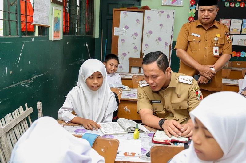 Tak Tertampung di Negeri, Pemko Pekanbaru Siapkan Sekolah Gratis di 23 SMP Swasta dan 15 MTs