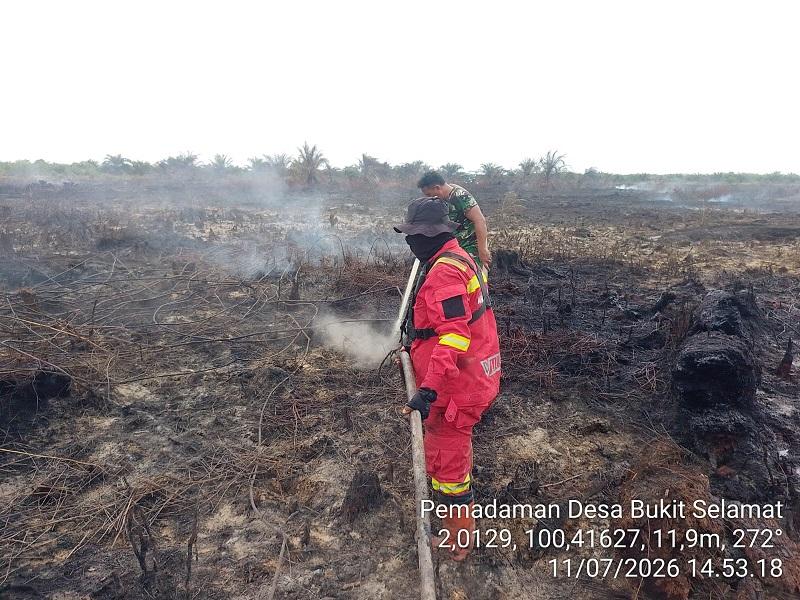 Karhutla di Rohil Memasuki Hari Kedua, Tim Gabungan Fokus Padamkan Bara di Lahan Gambut