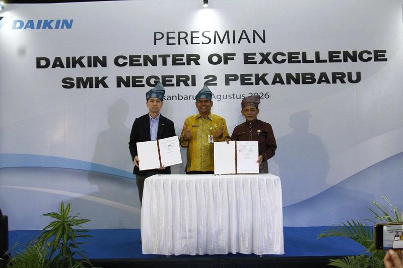 DAIKIN Perluas Pendidikan Vokasi, Center of Excellence Kedelapan Hadir di SMKN 2 Pekanbaru