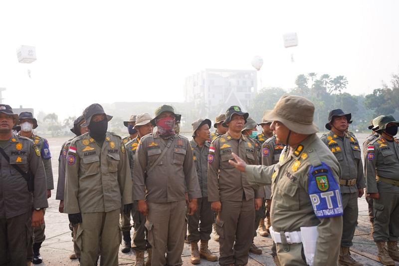 Karhutla Kerumutan Masih Aktif, Pemprov Riau Salurkan 18.000 Masker dan Tambahan Personel