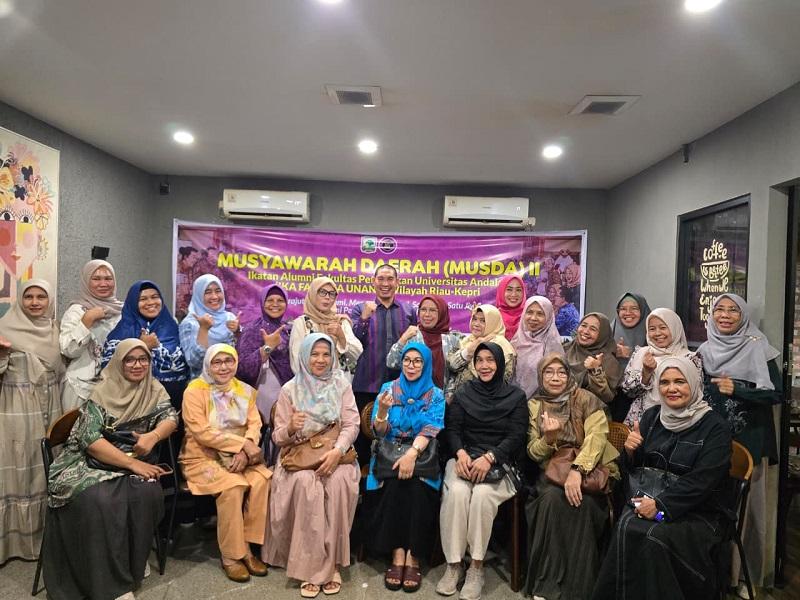Resmi Pimpin IKA Faterna Unand Riau-Kepri, Tahidin Serukan Alumni Kembali Solid