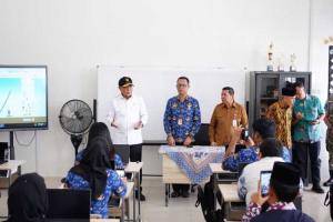 Program Pendidikan Prioritas, Menko Polkam RI Tinjau Sekolah Rakyat di Pekanbaru