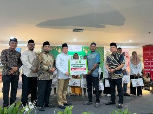Rp4,25 Miliar Bantuan Sosial Disalurkan Baznas Riau kepada Ribuan Anak Yatim dan THL Pemprov Riau