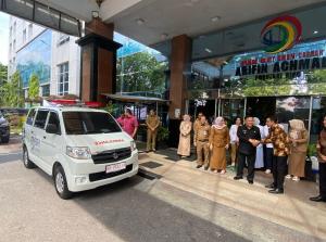 Pemprov Riau Terima Bantuan 2 Ambulans untuk RSUD Arifin Achmad, Perkuat Layanan Pasien