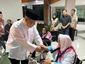 Plt Gubri Antar Pelepasan Jemaah Haji Riau Kloter 4 Menuju Madinah