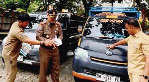 Modus Stiker LPS Palsu, DLHK Pekanbaru Tangkap Angkutan Sampah Ilegal