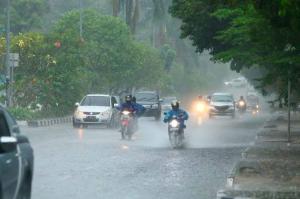 Curah Hujan Tinggi Picu Banjir di Pekanbaru, Pemko Pastikan Penanganan Berjalan