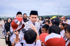 Targetkan Zero Anak Putus Sekolah, Pemko Pekanbaru Siapkan Bantuan Seragam Gratis untuk 8.000 Siswa