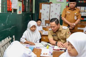 Tak Tertampung di Negeri, Pemko Pekanbaru Siapkan Sekolah Gratis di 23 SMP Swasta dan 15 MTs