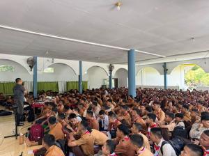 Satgaswil Riau Perkuat Ketahanan Ideologi Pelajar Lewat Program RATAKAN di SMAN 3 Pekanbaru