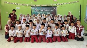Mahasiswa Kukerta UNRI Edukasi Literasi Keuangan di SDN 24 Bantan, Ajarkan Menabung Sejak Dini