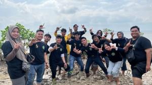 BEM Unilak Gelar Penanaman Mangrove, Dorong Pelestarian Pesisir Riau