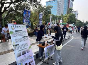 Setor Limbah Buah, Kumpulkan Poin: Inovasi ZymeGo Mahasiswa Unri